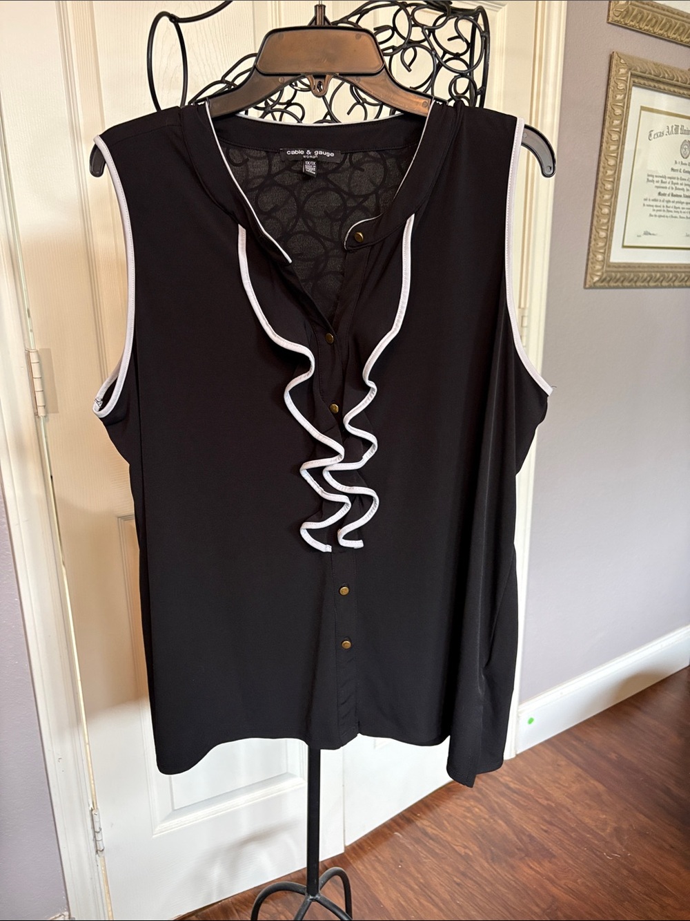 Cable & Gauge Black Sleeveless Ruffle-Front Blouse with White Trim